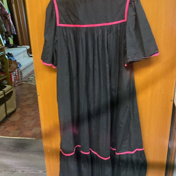 Smithsonian Institute 100 percent cotton L dress / mu mu. - Picture 7 of 7